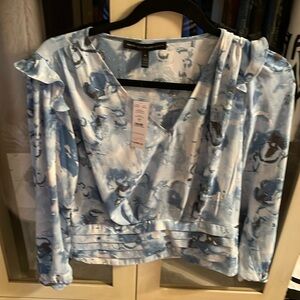 NWT! White House Black Market V Neck BB Blouse